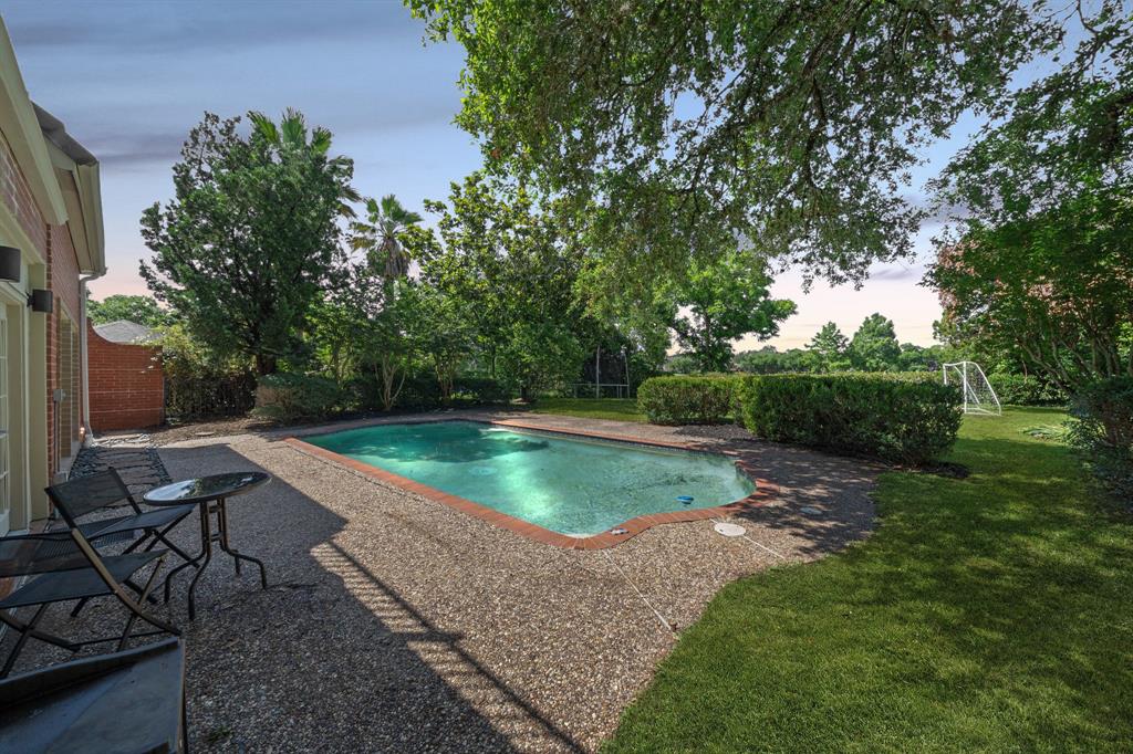57 Foxhall Crescent Drive, Sugar Land, Texas image 30