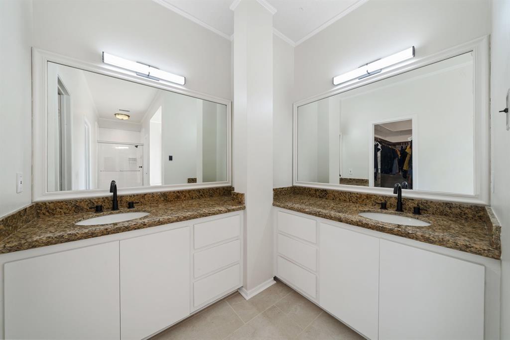 57 Foxhall Crescent Drive, Sugar Land, Texas image 19