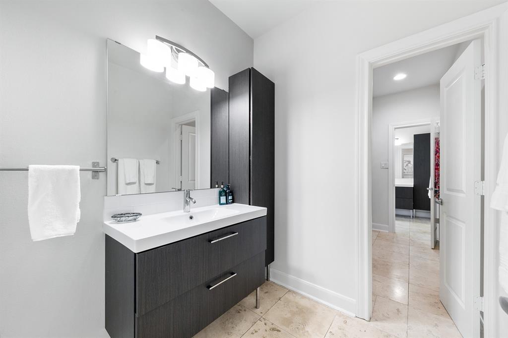 4301 Vivian Street, Bellaire, Texas image 26