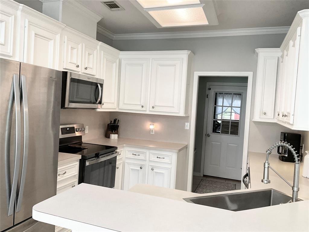 15946 Hickory Knoll, Willis, Texas image 8