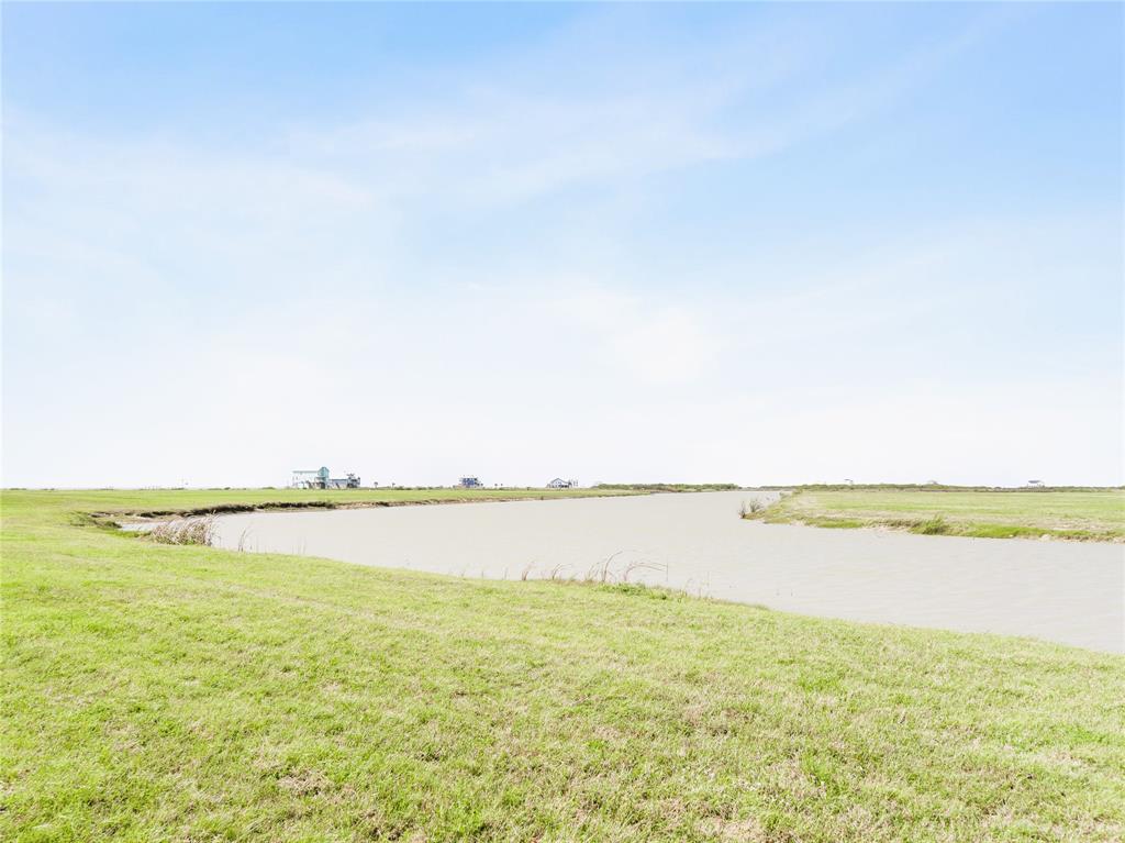 2968 Palacios Bay Drive, Palacios, Texas image 5