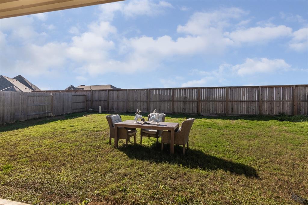 6014 Lake Bridge Lane, Manvel, Texas image 35