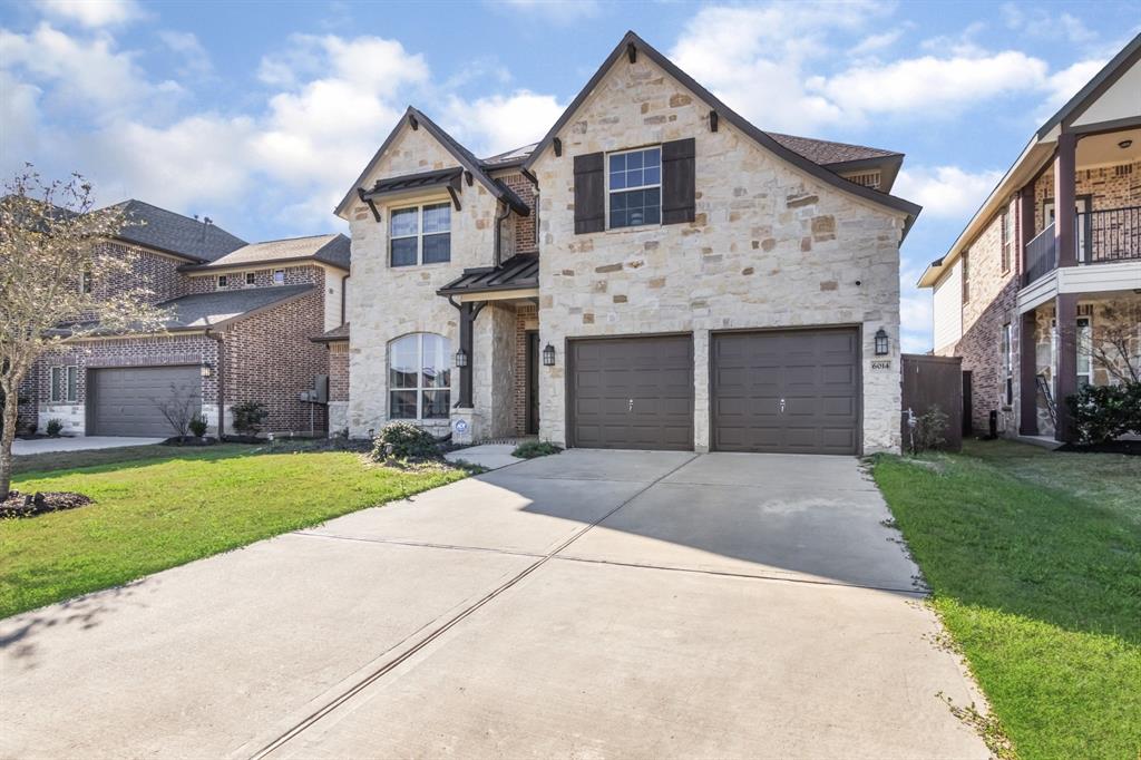 6014 Lake Bridge Lane, Manvel, Texas image 2