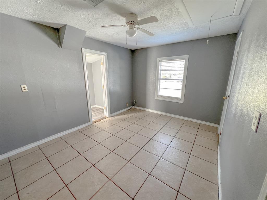 1600 Ash Street, Baytown, Texas image 10