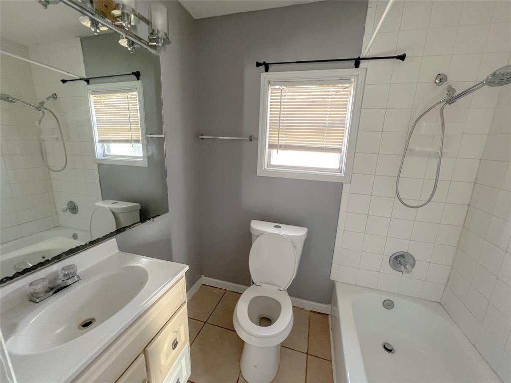 1600 Ash Street, Baytown, Texas image 7