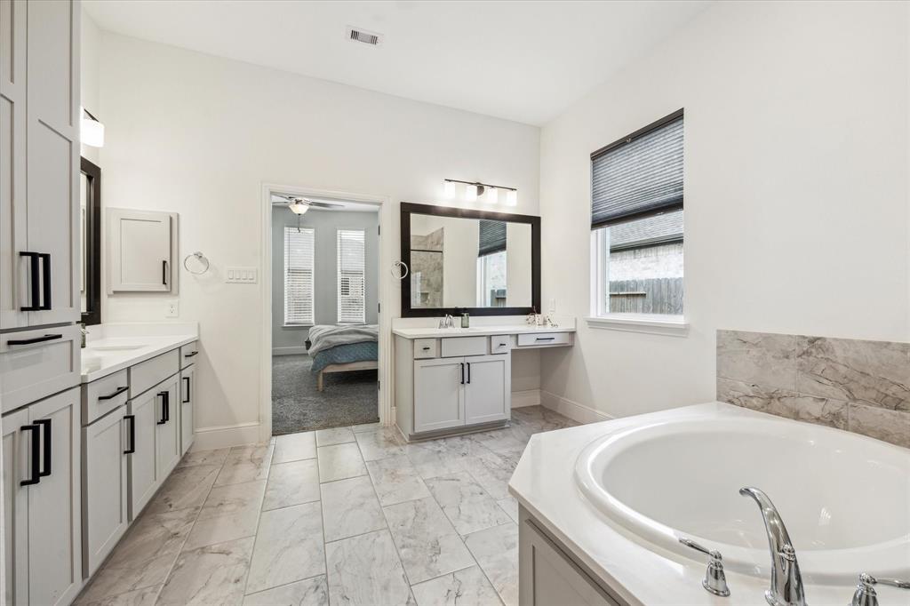 32405 Soaring Willow Way, Conroe, Texas image 17