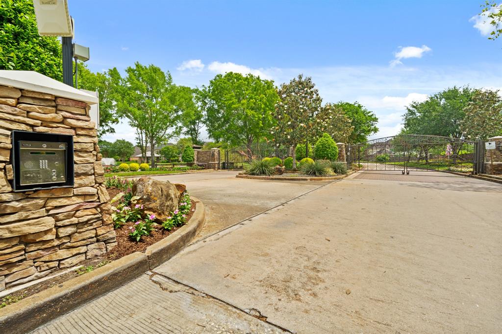 13115 Parkbrook Way Lane, Sugar Land, Texas image 47