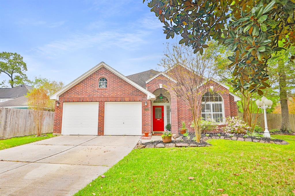 4930 Greenriver Valley Drive, Houston, Texas image 1