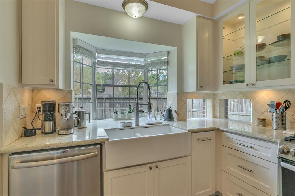 4930 Greenriver Valley Drive, Houston, Texas image 14
