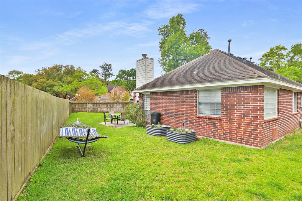4930 Greenriver Valley Drive, Houston, Texas image 31