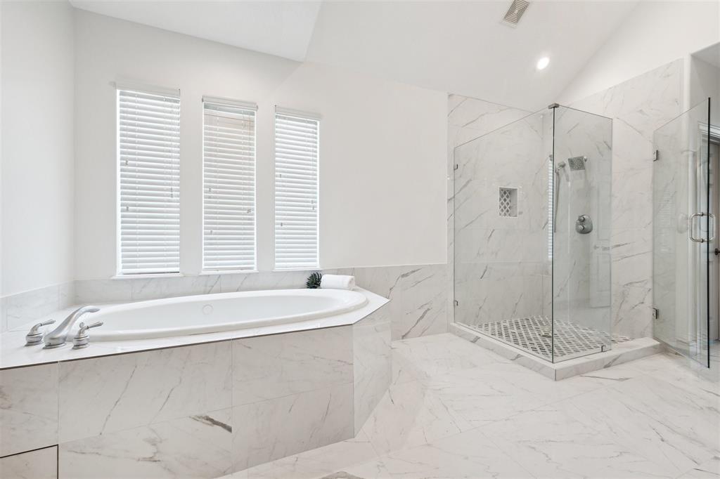 3505 Parkside Drive, Pearland, Texas image 22