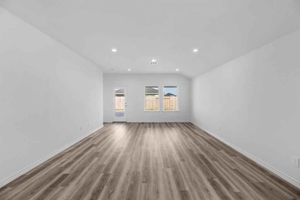 5670 Wood Duck Drive, Orange, Texas image 10