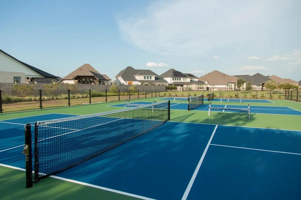 20607 Wagon Chase Drive, Tomball, Texas image 5