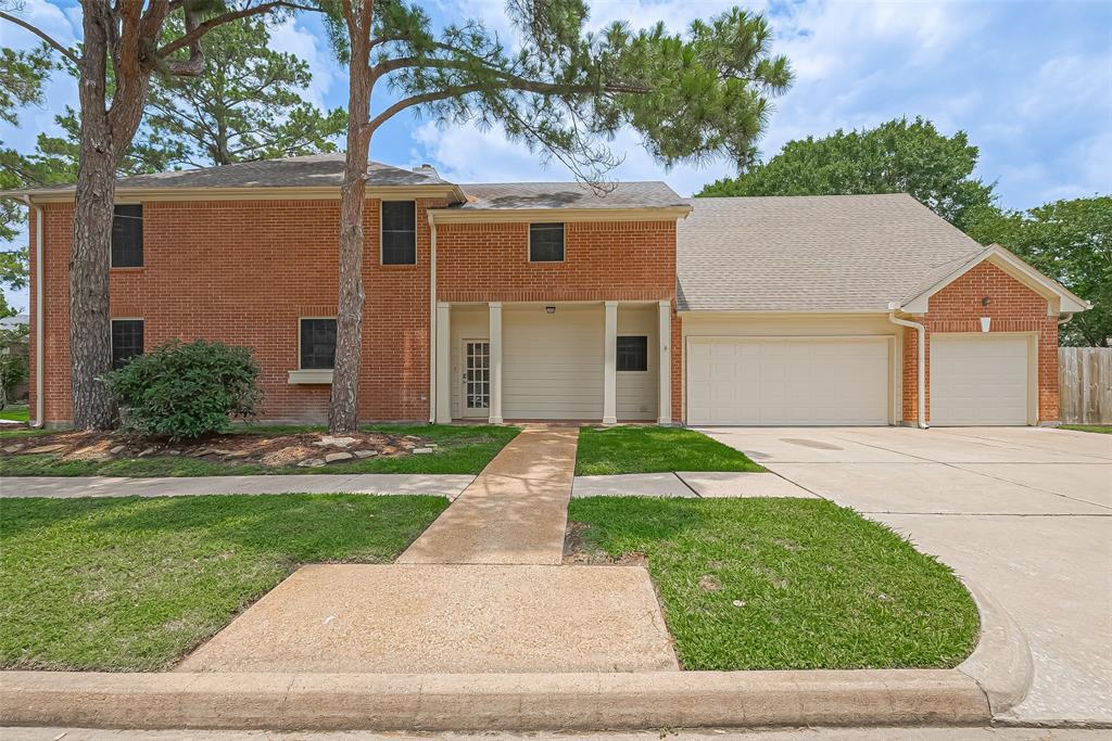 5002 Hastingwood Drive