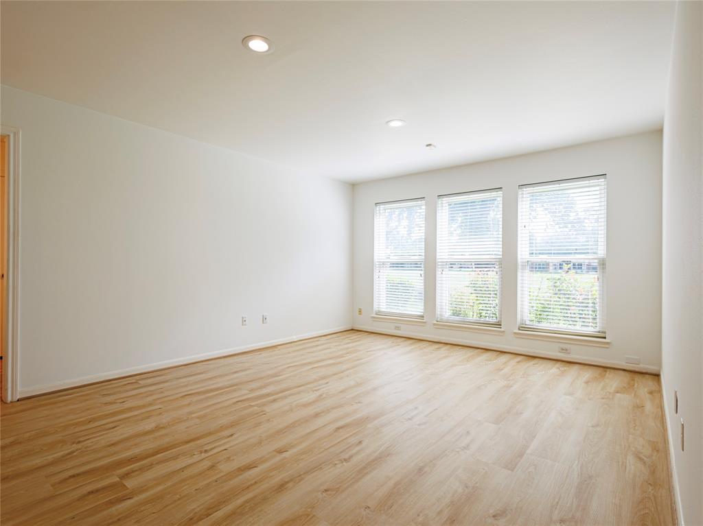 542 Longview Drive, Sugar Land, Texas image 12