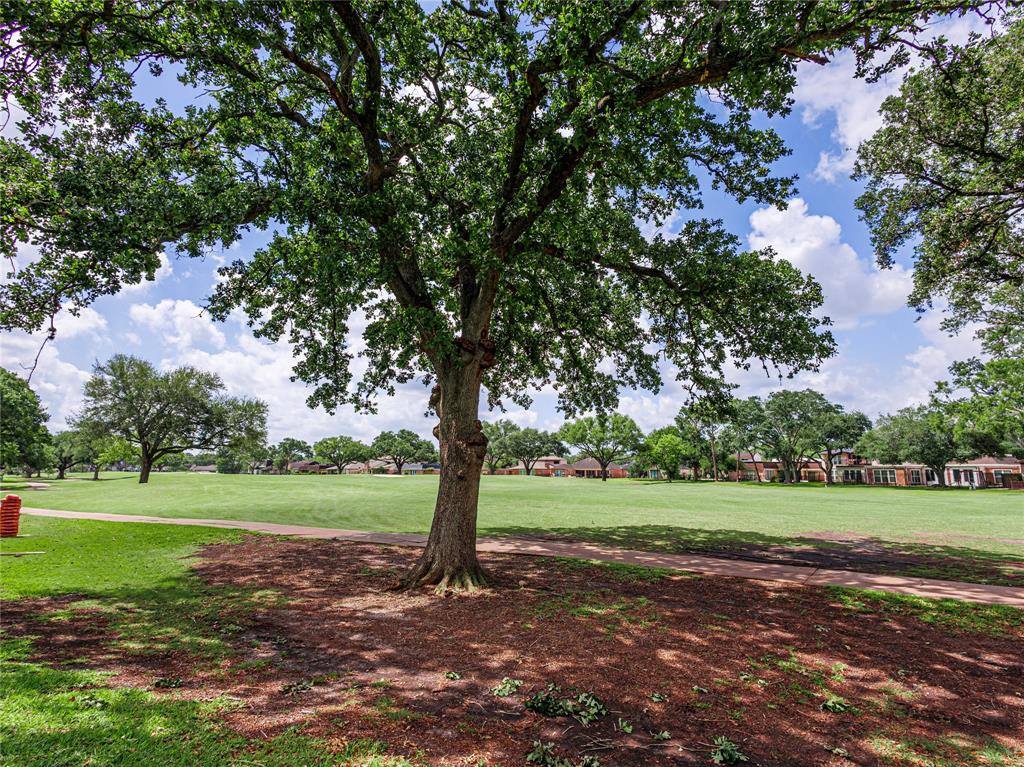 542 Longview Drive, Sugar Land, Texas image 34