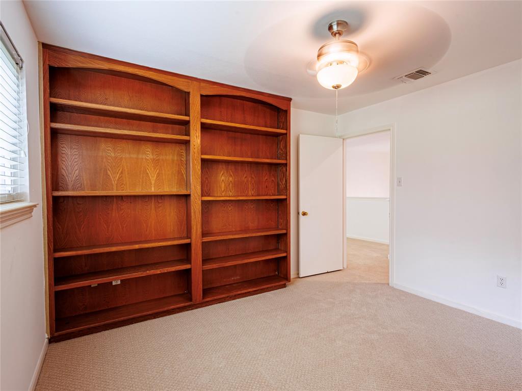 542 Longview Drive, Sugar Land, Texas image 24