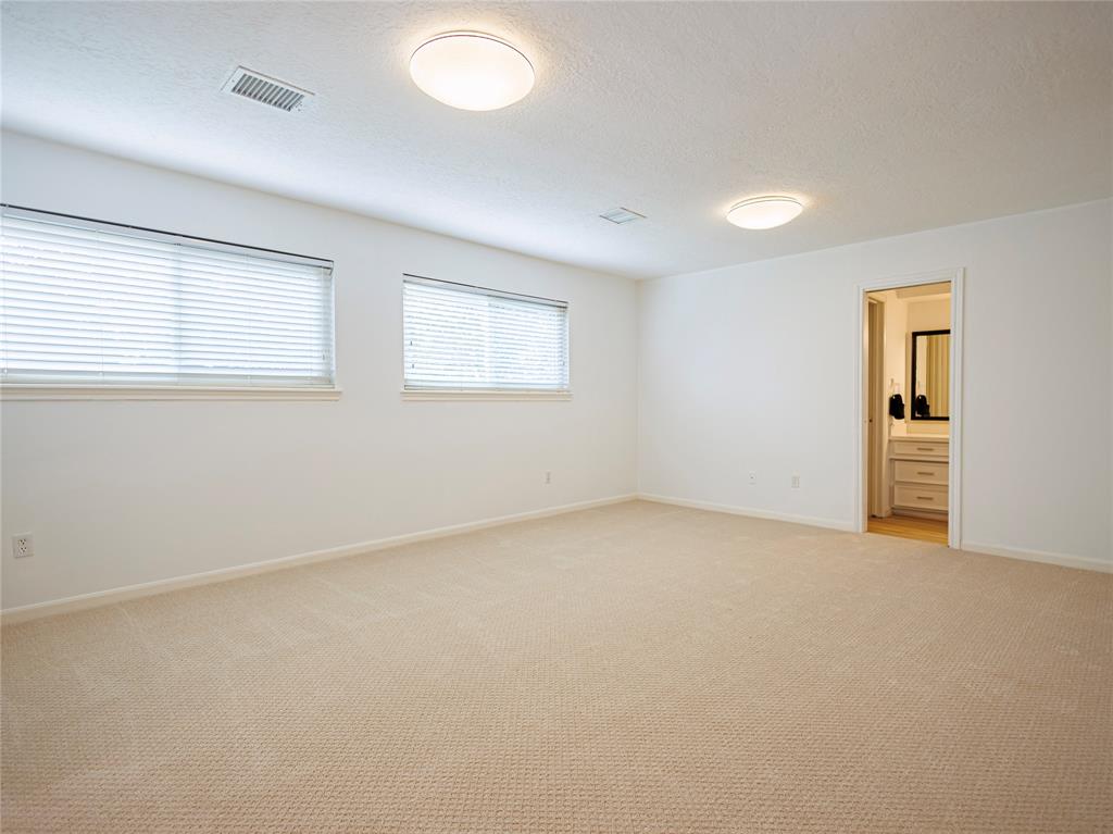 542 Longview Drive, Sugar Land, Texas image 18