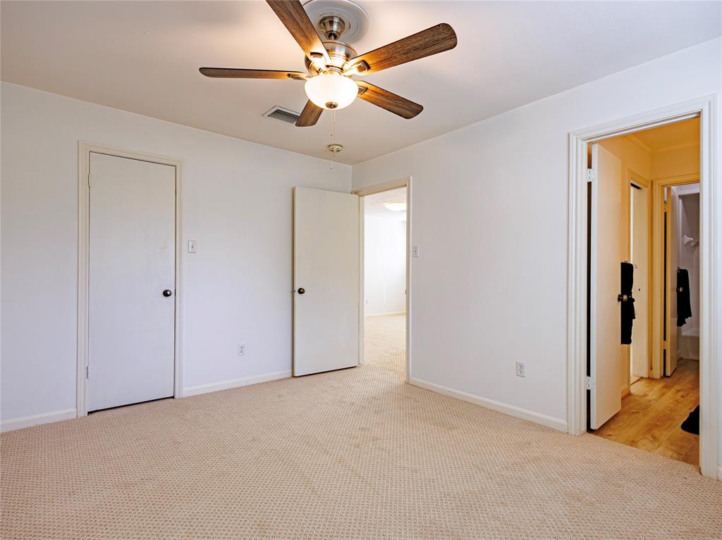 542 Longview Drive, Sugar Land, Texas image 25