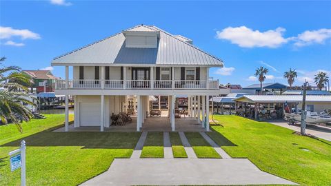 A home in Crystal Beach