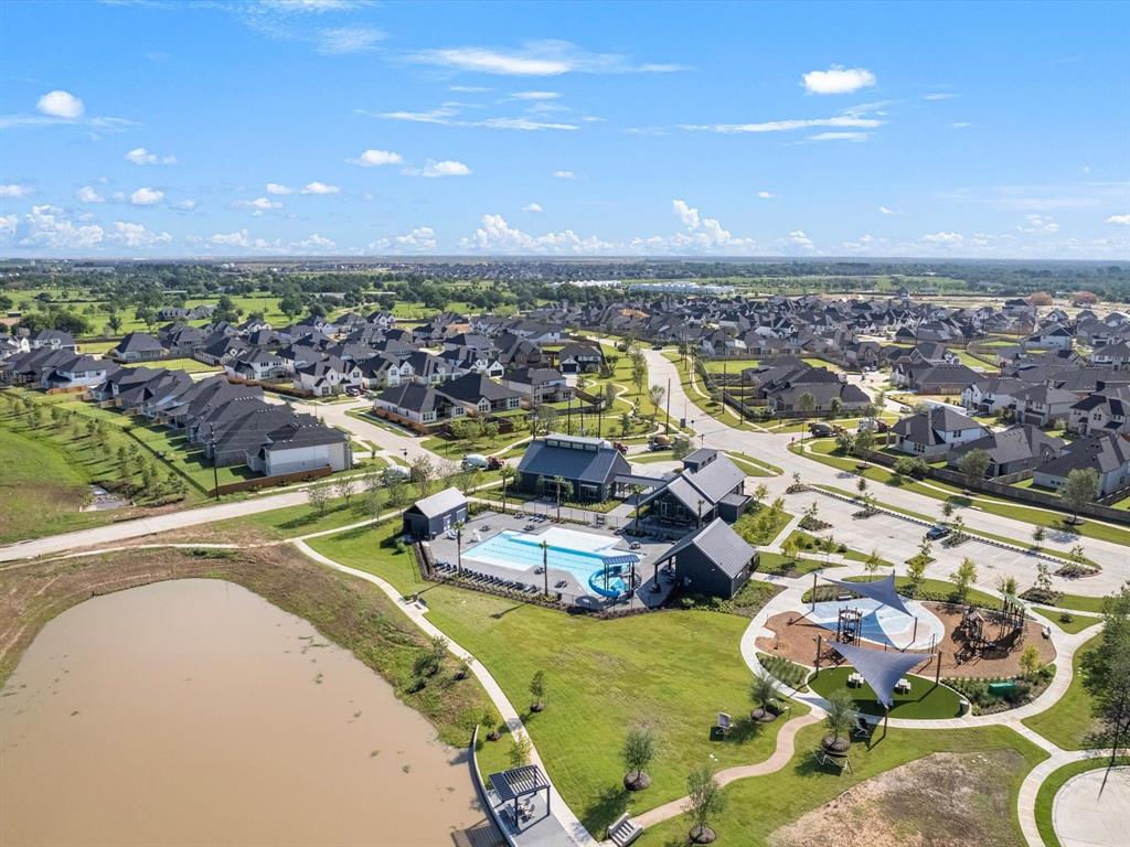 8006 Fulshear Ridge Drive, Fulshear, Texas image 11