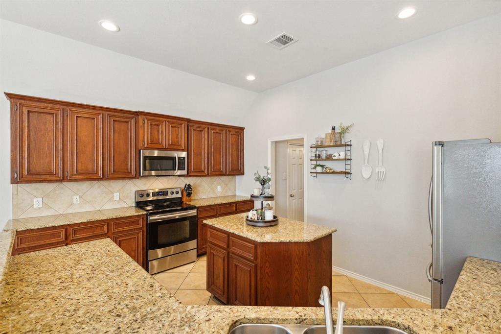 9530 Fawn Park Court, Humble, Texas image 31