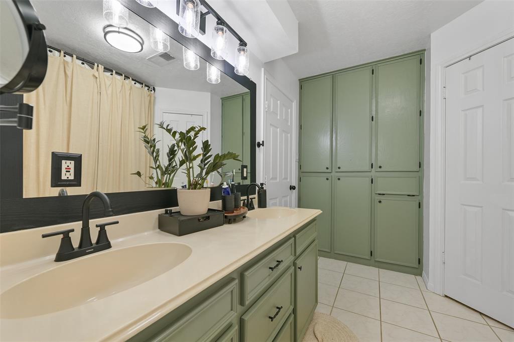 16706 Bear Bayou Drive, Channelview, Texas image 18