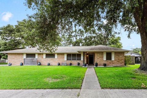 Single Family Residence in La Porte TX 10303 Catlett Lane.jpg