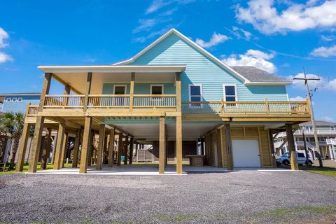 Photo of 2640 Whitecap, Crystal Beach, TX 77650 (MLS # 98209551)