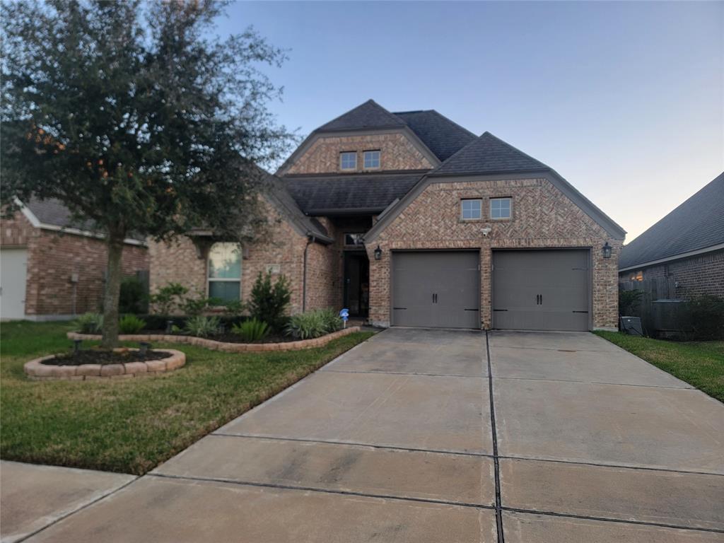 13808 Wood Shadow Lane, Pearland, Texas image 1