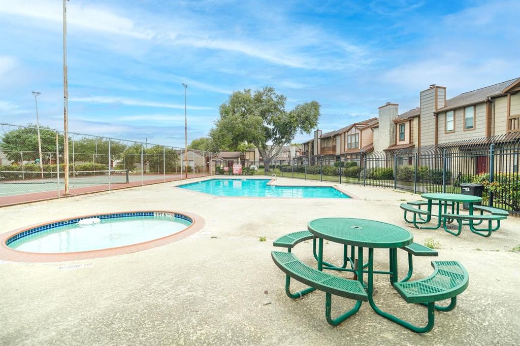12400 Brookglade Circle #55, Houston, Texas image 11