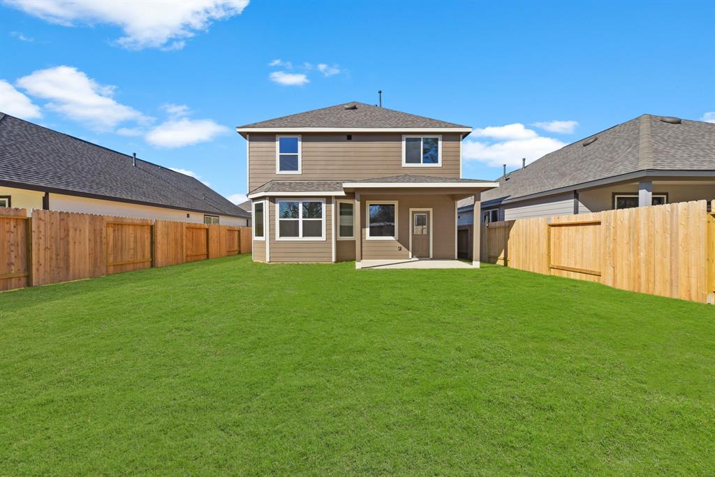 16936 Hazelnut Drive, Conroe, Texas image 17