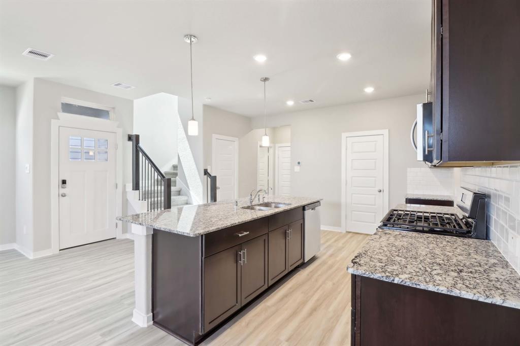 2183 Beachcomber Drive, Kemah, Texas image 11