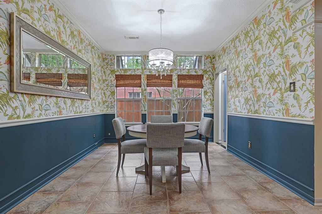 7551 Basswood Forest Court, Houston, Texas image 9