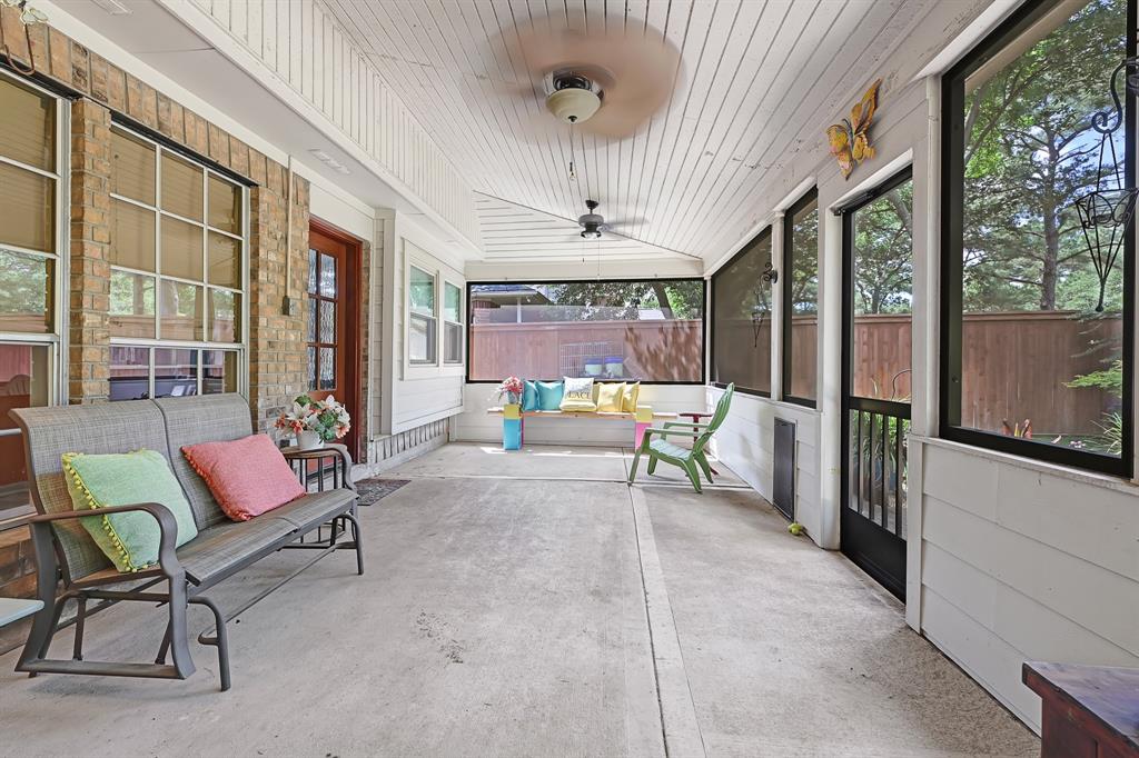 7551 Basswood Forest Court, Houston, Texas image 34