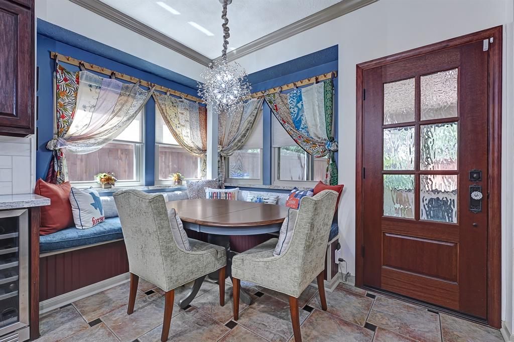 7551 Basswood Forest Court, Houston, Texas image 15