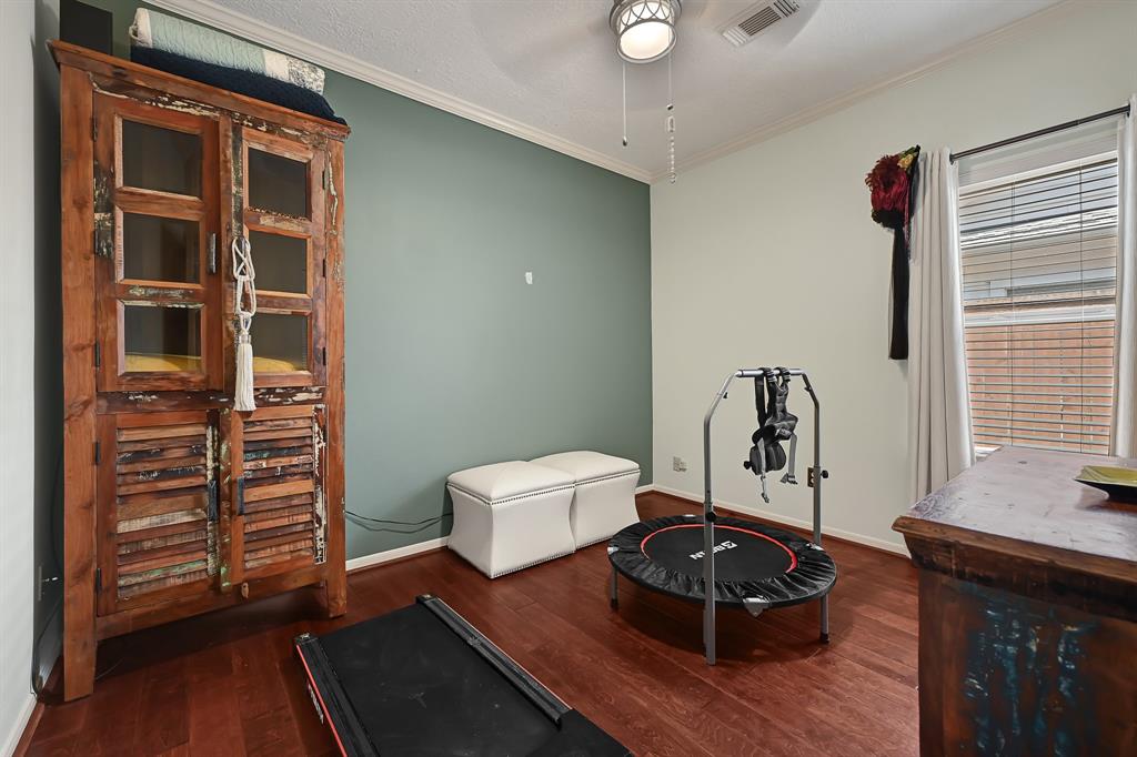 7551 Basswood Forest Court, Houston, Texas image 24