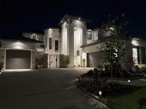 Photo of 8915 Orchard Cove Cv, Missouri City, TX 77459 (MLS # 82152780)