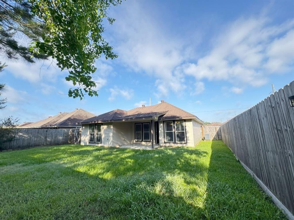 5220 Springwood Loop, Lumberton, Texas image 5