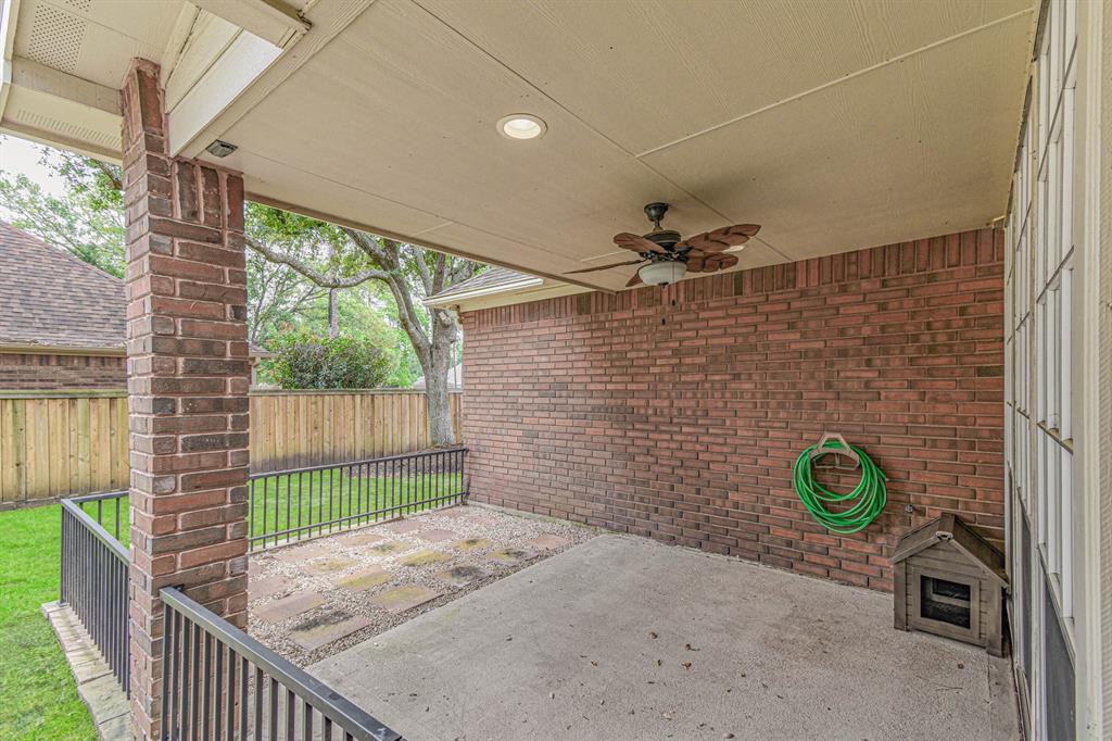 16902 Walnut Pond Court, Pasadena, Texas image 41