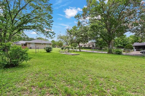 A home in Brenham