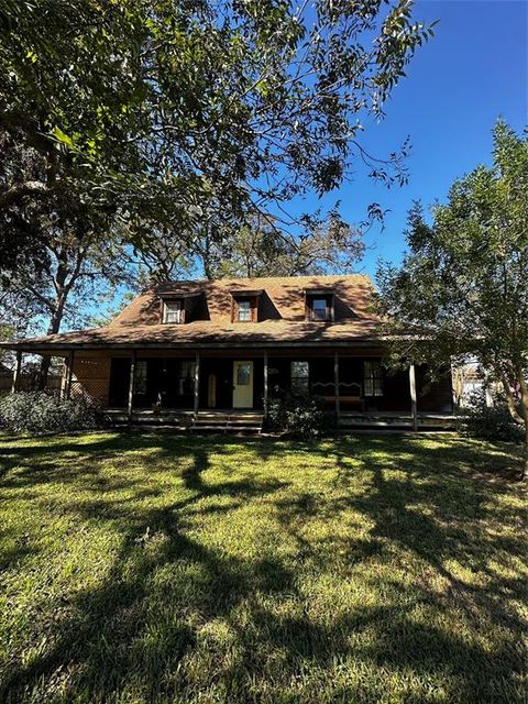 A home in Clute