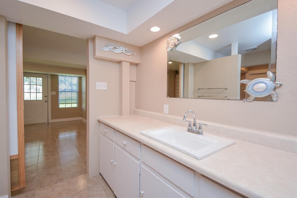 983 Bayview Drive, Palacios, Texas image 35