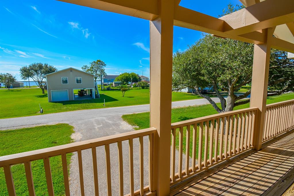 983 Bayview Drive, Palacios, Texas image 4