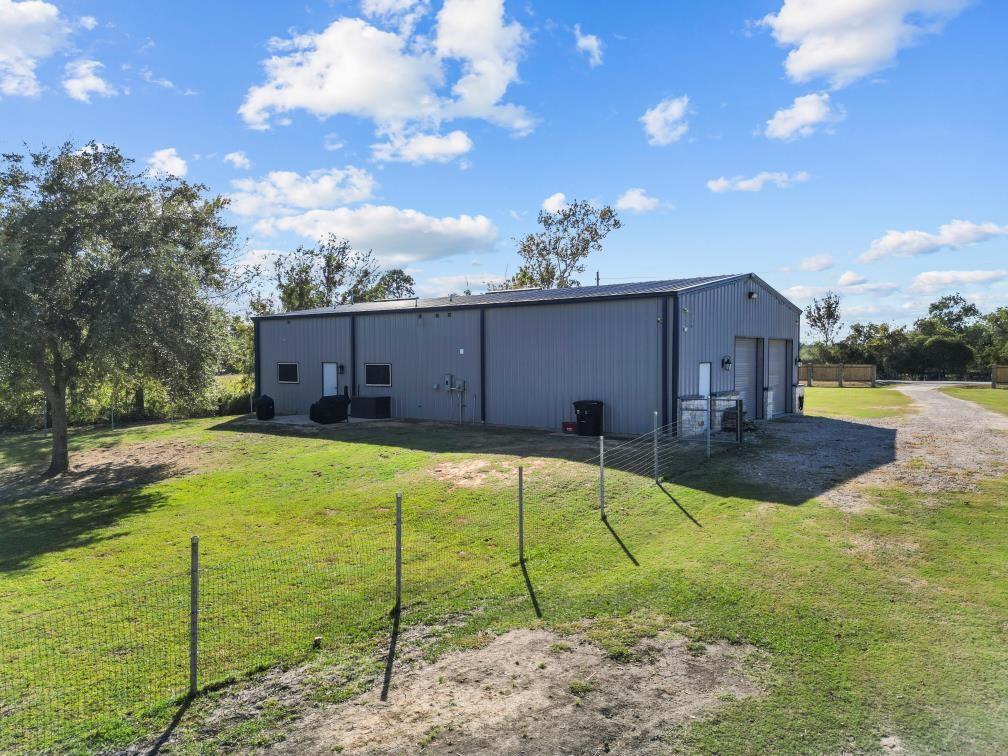 2211 Cemetery Road, Santa Fe, Texas image 47