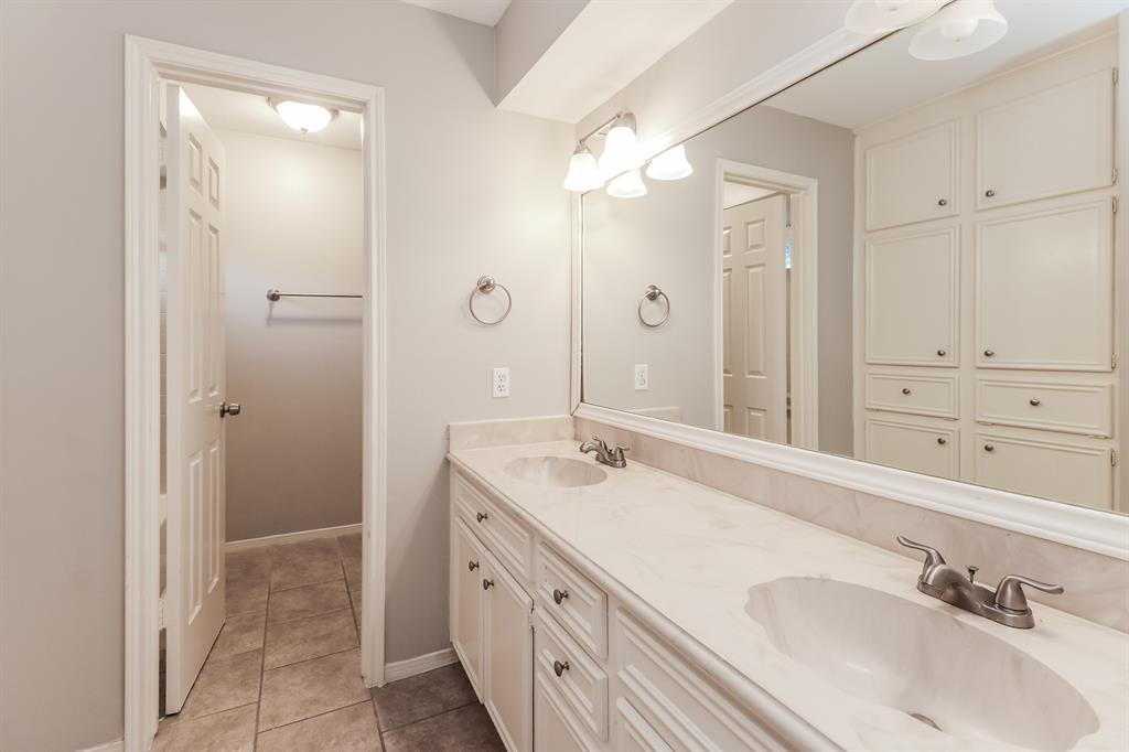 5319 Mulberry Grove Drive, Houston, Texas image 13