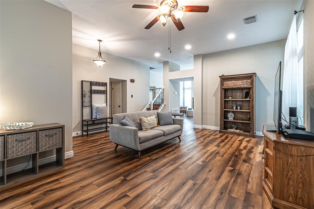 20423 Lone Star Oak Street, Cypress, Texas image 12