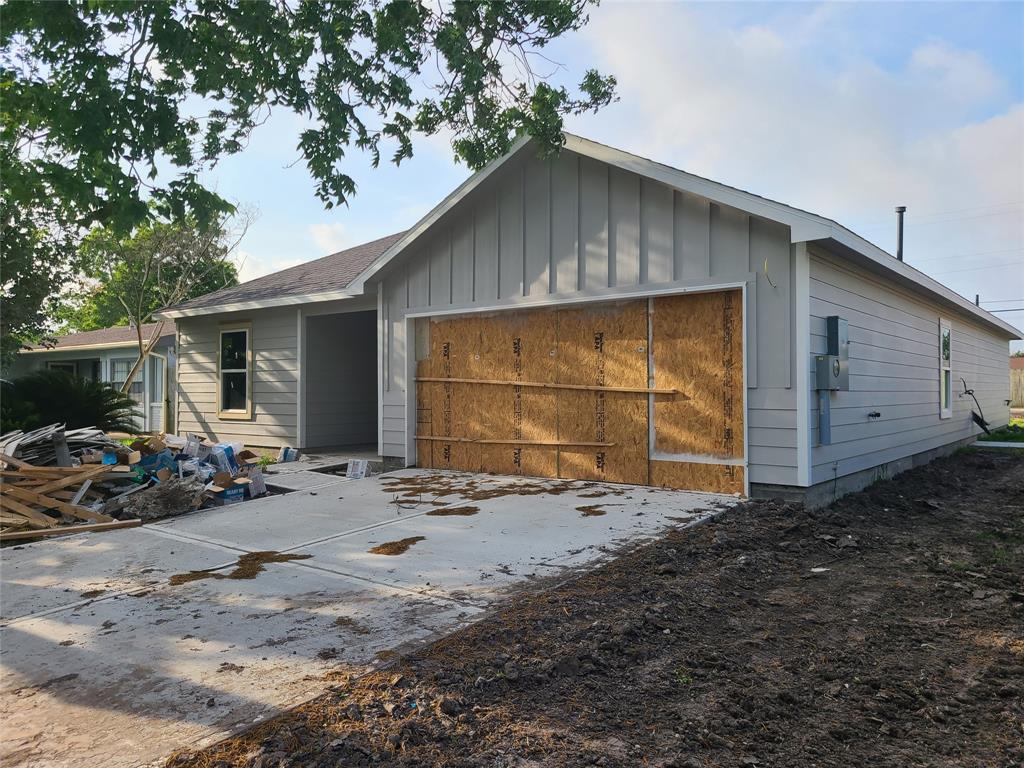 1617 14th Avenue, Texas City, Texas image 2
