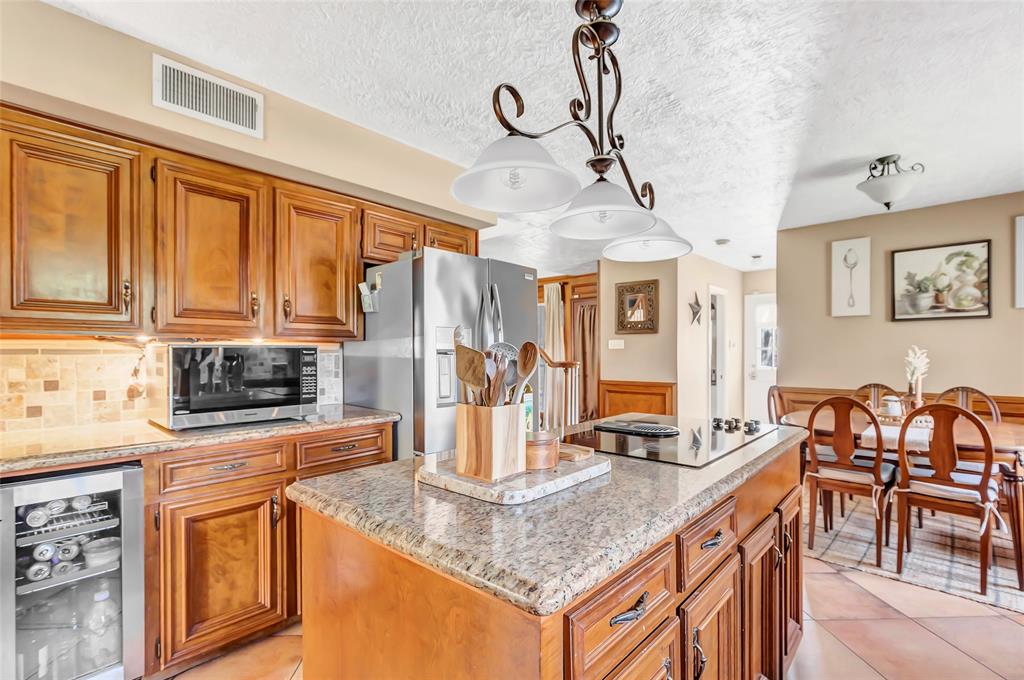 5002 Lakeside Drive, Liberty, Texas image 23