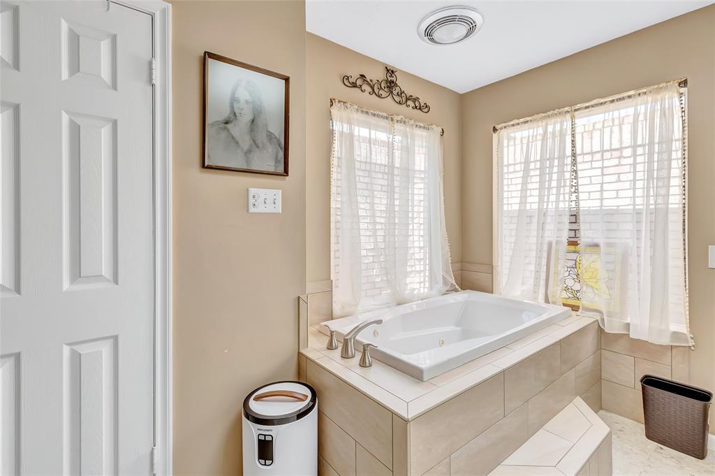 5002 Lakeside Drive, Liberty, Texas image 39